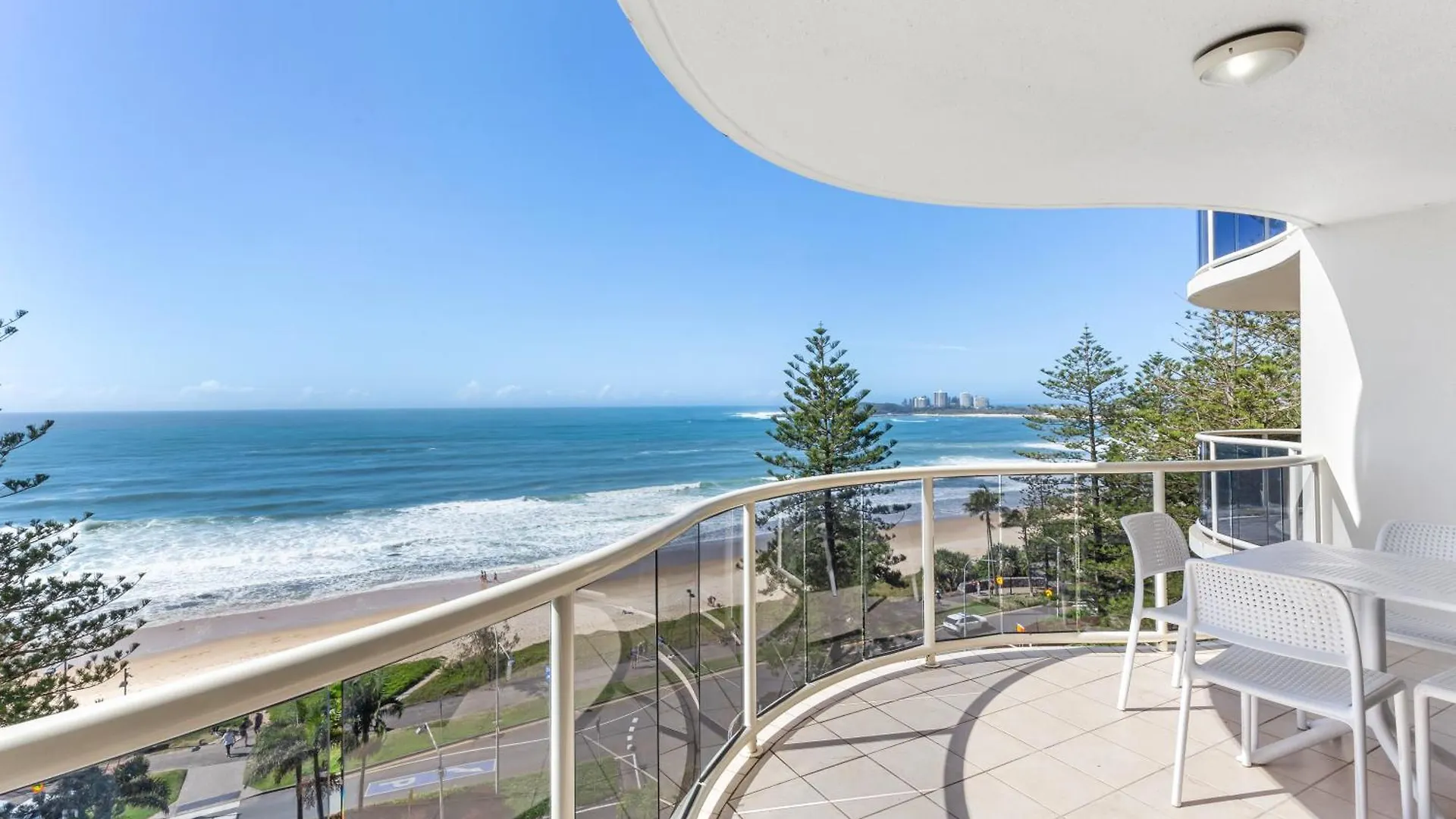 Zanzibar-Premium Ocean Apartment Mooloolaba